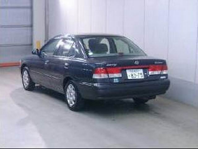 1999 Nissan Sunny Photos