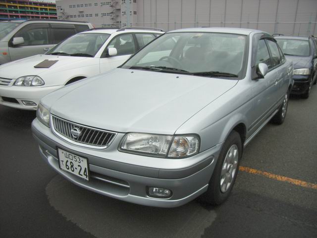 1999 Nissan Sunny Photos