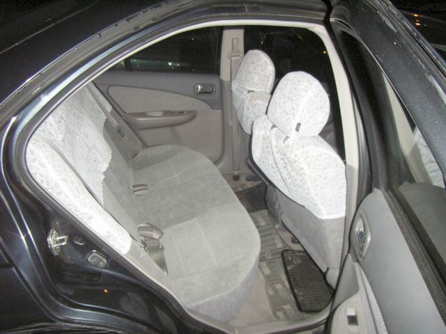 1999 Nissan Sunny Photos