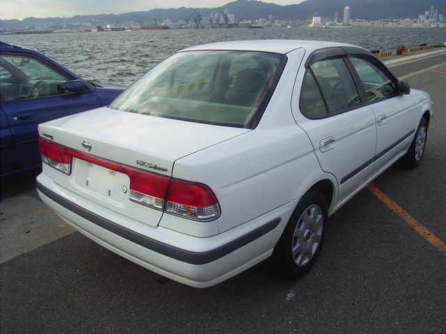 1999 Nissan Sunny Wallpapers