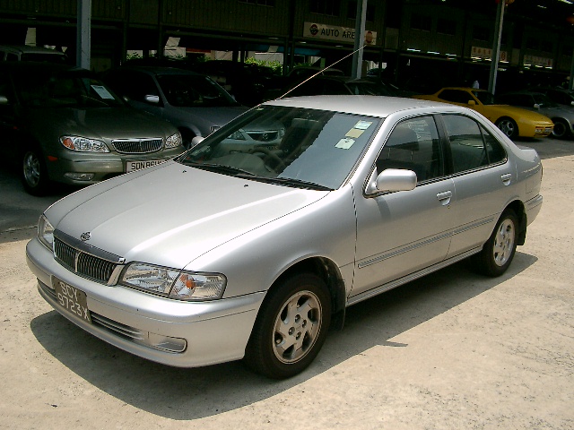 1999 Nissan Sunny Pictures