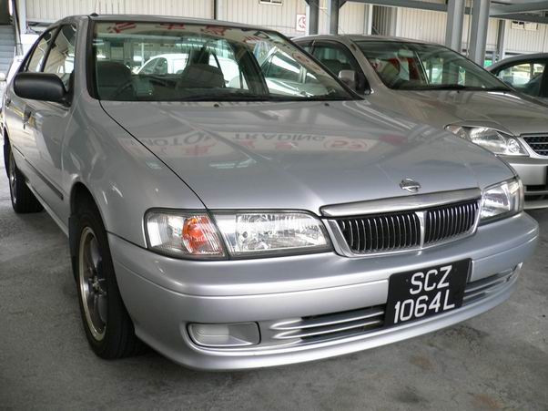 1999 Nissan Sunny Photos