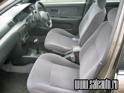 1999 Nissan Sunny Pictures