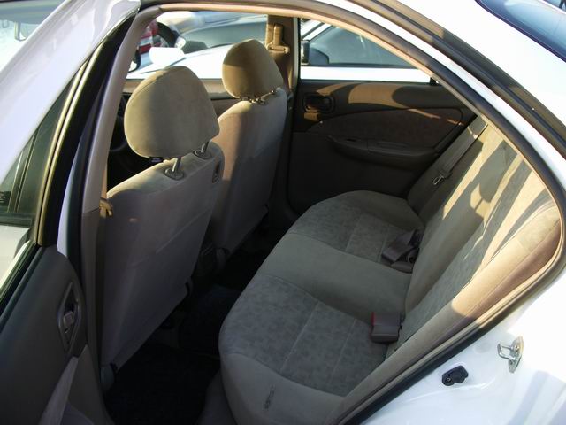 1999 Nissan Sunny Photos