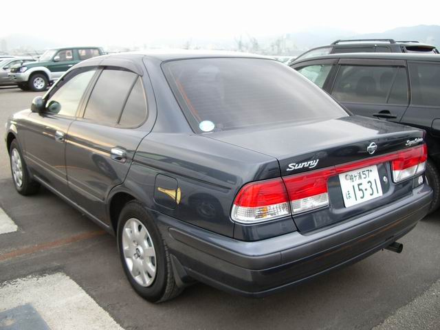 1999 Nissan Sunny Pics