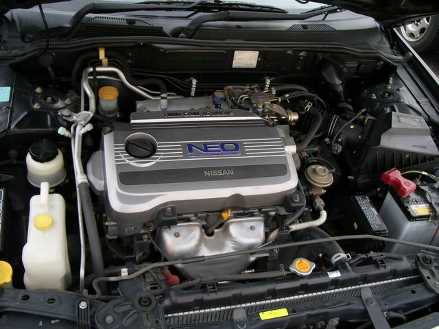 1999 Nissan Sunny Pictures