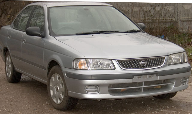 1999 Nissan Sunny Pics