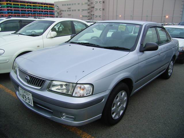 1999 Nissan Sunny Pictures