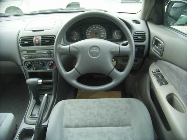 1999 Nissan Sunny Photos