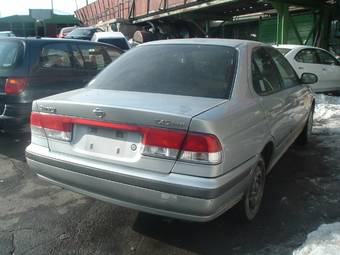 1999 Nissan Sunny Wallpapers