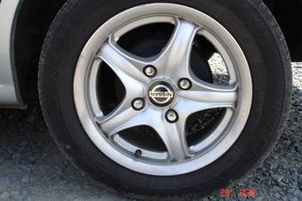 1999 Nissan Sunny Photos