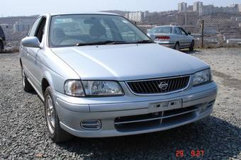 1999 Nissan Sunny Photos
