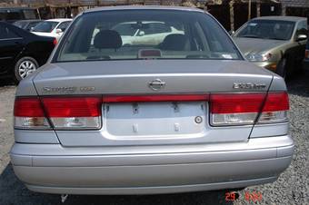 1999 Nissan Sunny Pictures