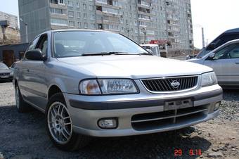 1999 Nissan Sunny Pictures