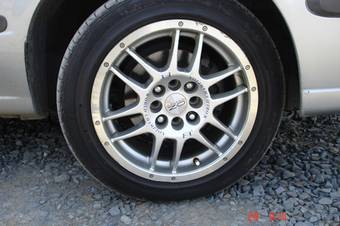 1999 Nissan Sunny Pictures
