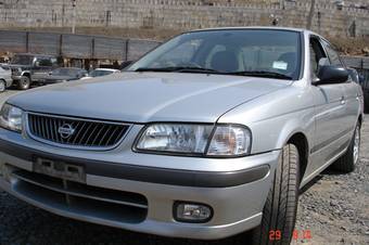 1999 Nissan Sunny Photos