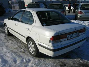 1999 Nissan Sunny Pictures