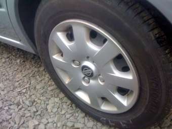 1999 Nissan Sunny Pictures