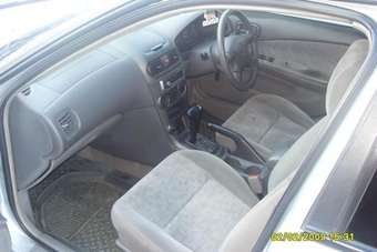 1999 Nissan Sunny Pictures