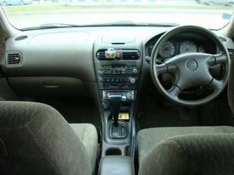 1999 Nissan Sunny Pictures