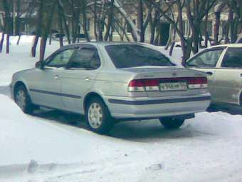 1999 Nissan Sunny Pics