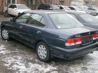 1999 Nissan Sunny Pictures