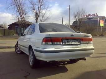 1999 Nissan Sunny Photos