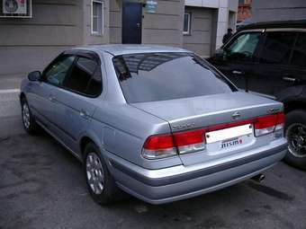 1999 Nissan Sunny Photos