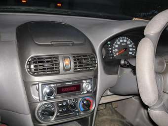 1999 Nissan Sunny Wallpapers