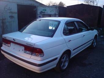 1999 Nissan Sunny Photos