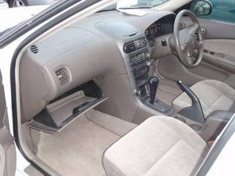 1999 Nissan Sunny Wallpapers