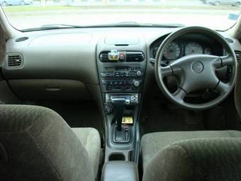 1999 Nissan Sunny Pictures