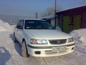 1999 Nissan Sunny Pictures