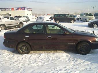 1999 Nissan Sunny Pics
