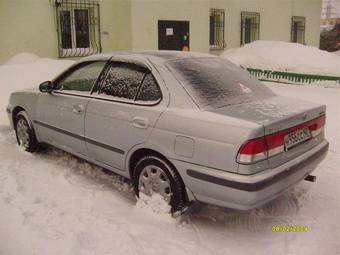 1999 Nissan Sunny Photos