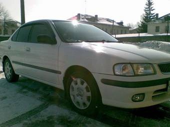1999 Nissan Sunny Pics