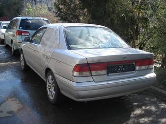 1999 Nissan Sunny Photos