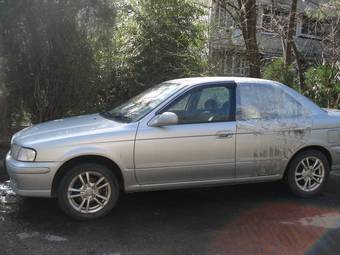 1999 Nissan Sunny Pictures