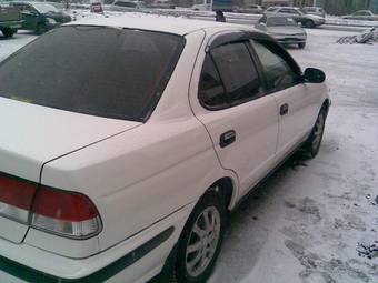 1999 Nissan Sunny Photos