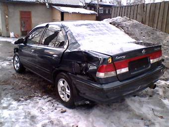 1999 Nissan Sunny Pictures