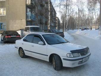 1999 Nissan Sunny Pics