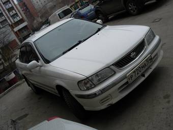1999 Nissan Sunny Photos