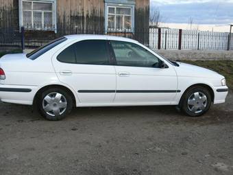 1999 Nissan Sunny Photos