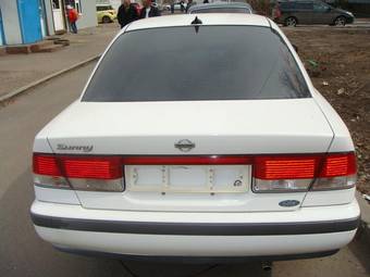 1999 Nissan Sunny Photos