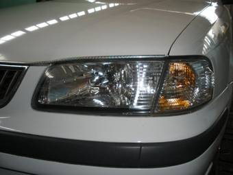 1999 Nissan Sunny Pictures