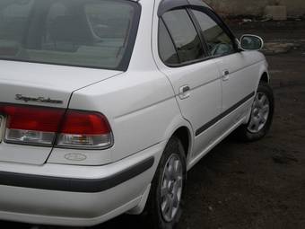 1999 Nissan Sunny Pictures