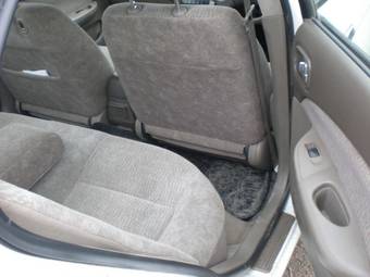 1999 Nissan Sunny Photos