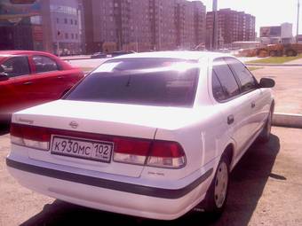 1999 Nissan Sunny Pictures