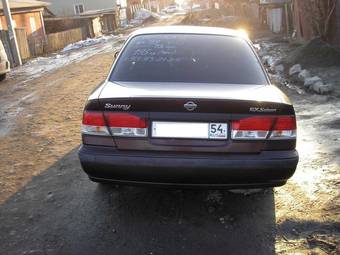 1999 Nissan Sunny Pictures