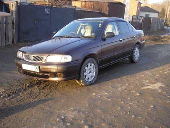1999 Nissan Sunny Pictures